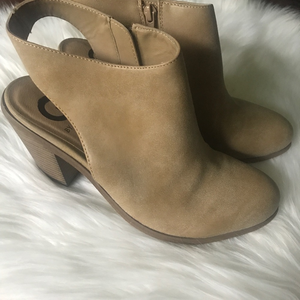 Guess tan leather back strap heeled booties